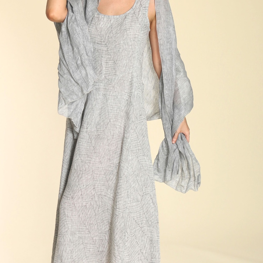Elegant Fenini Silver Grey Linen Sleeveless Dress